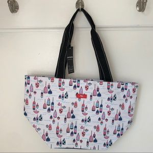Last one NWT SCOUT BAG Daytripper beach gym tote